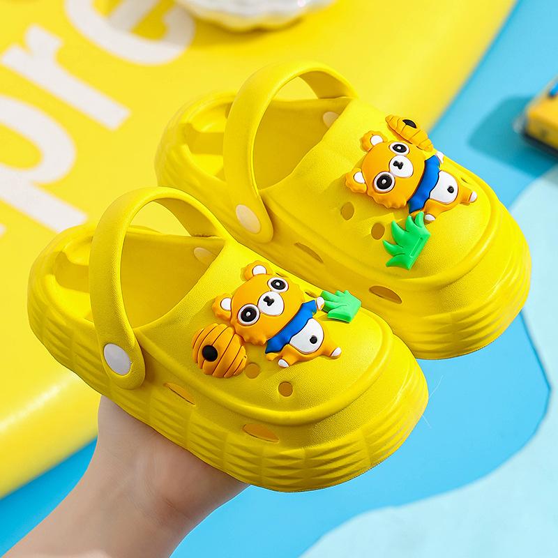 EVA New Children's Hole Shoes Children Boys and Girls Summer Soft-soled Beach Shoes Cartoon Baby Slippers