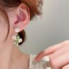 GemChic женские серьги-гвоздики с иглами и листьями колокольчика, милые маленькие изысканные серьги, ювелирные изделия на день рождения, Рождество, подарок