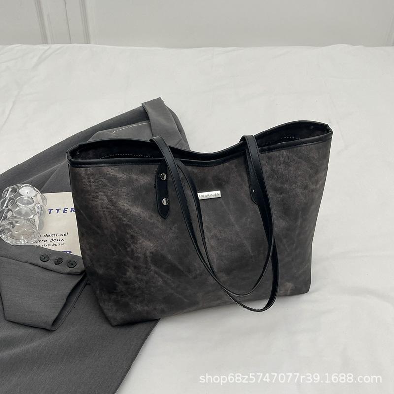 Премиальная сумка-тоут Женская сумка большой вместимости Женская 2025 Новая модная сумка через плечо Зимняя сумка для通勤