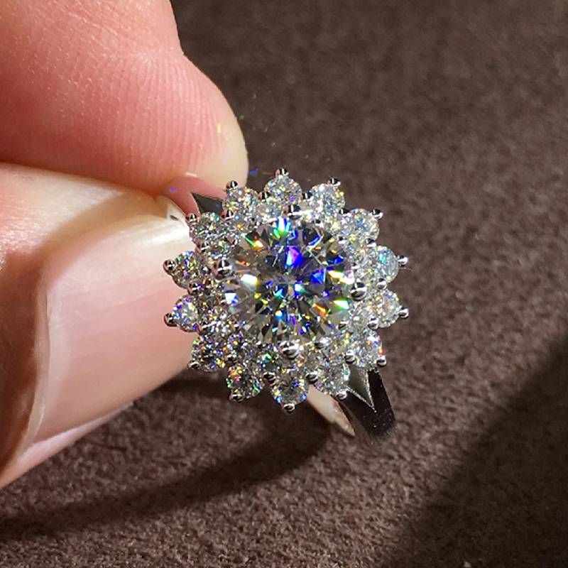 Huitan Sparkling Women Rings with Oval Blue CZ Wide Band Gorgeous Wedding Accessories Copper Color Brilliant Fashion Zircon