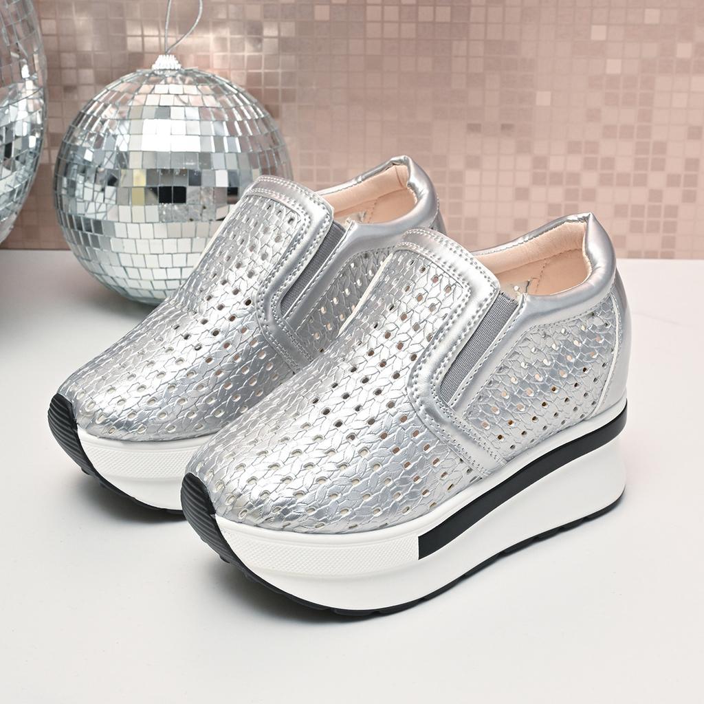 Мода Новые Вулканизированные Туфли с Вырезами Женские 2025 Весна Осень Однотонные Увеличение Роста Женская Обувь Повседневные Слипоны Кроссовки на Платформе