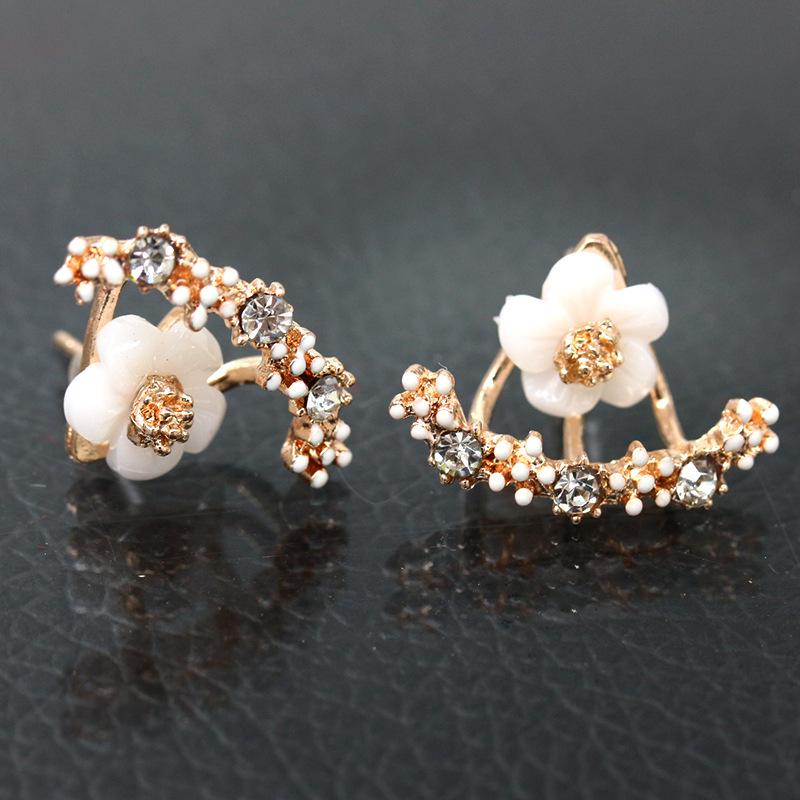 Korean Cute Small Flower Stud Earrings For Women Fresh and Sweet Statement Earring Girl Fashion Jewelry Gift