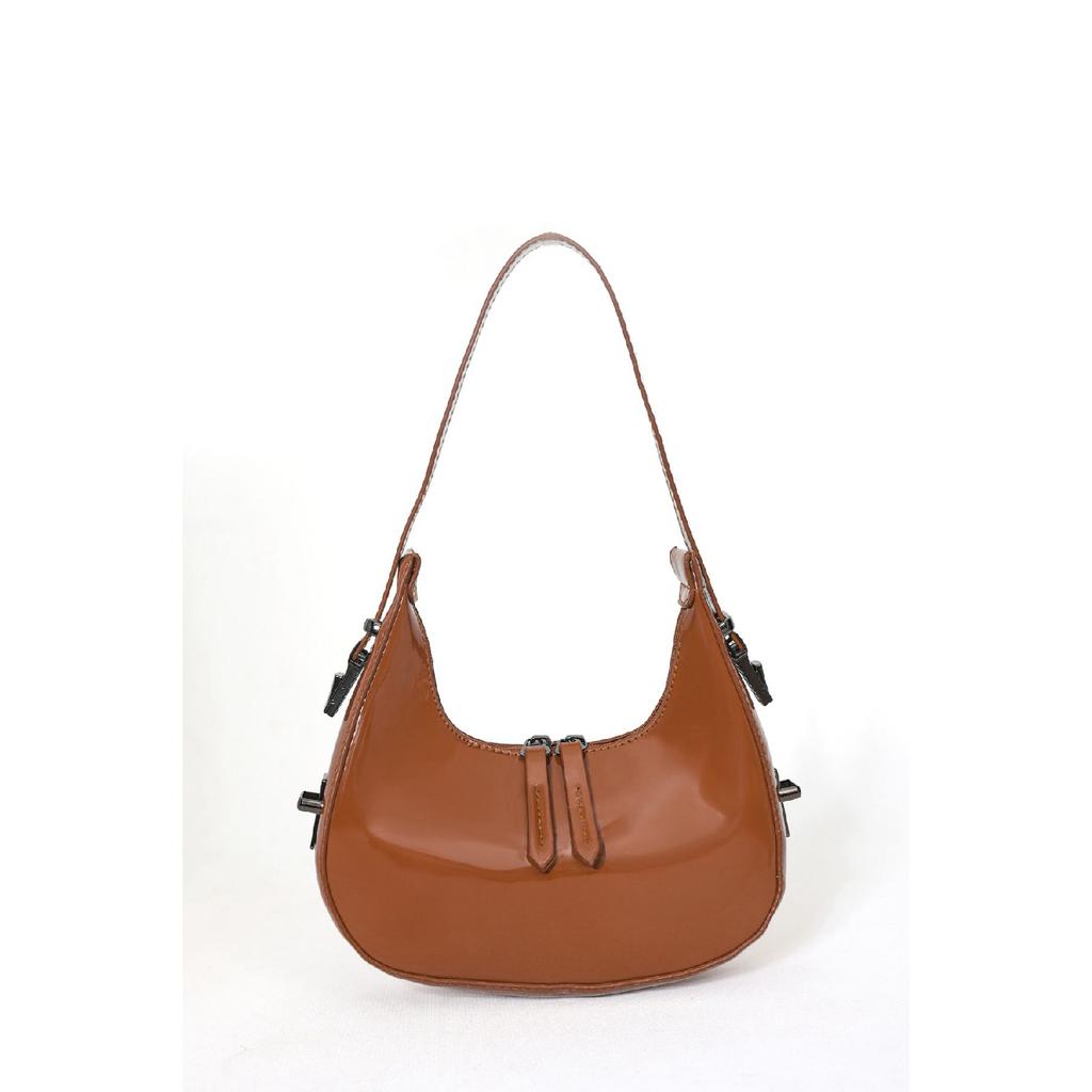 Женская бордово-красная сумка на плечо из лакированной кожи с детальным ремешком