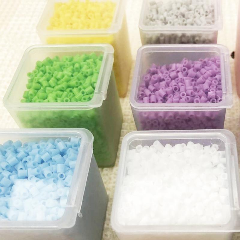 Нетоксичные 225 Цветов #L Yantjouet 2,6 мм Мини-бусины 2000 шт./Коробка Hama Beads Perler Beads Легко хранить Для детей Бусины для глажки Высокое качество