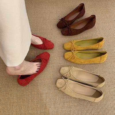 Туфли-лодочки с нежным бантом 2025 новая квадратная носочная часть мелкий вырез ретро замшевые балетки ladyshoes