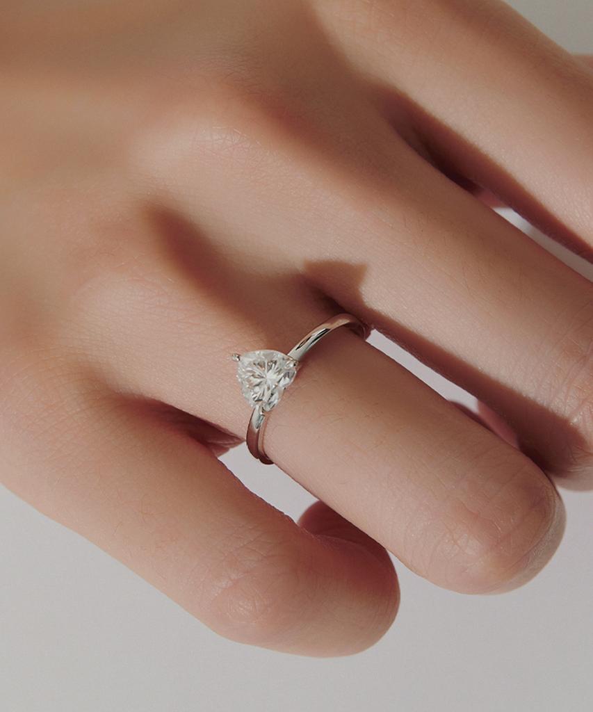 Helene Jewelry Серебро 925 пробы 1 карат Муассанит огранки «сердце» Кольцо «Мисс» (Тип А)