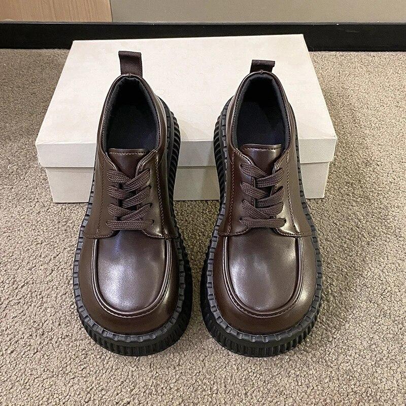 Женские кроссовки для отдыха на плоской подошве, женская обувь на высоком каблуке со шнуровкой из искусственной кожи с круглым носком, вулканизированная обувь на плоской платформе, большие размеры