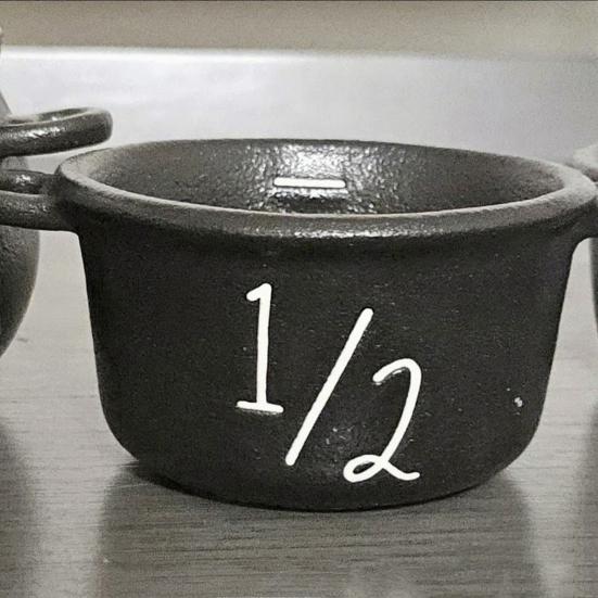 Мини Черный Котел Хэллоуин Ведьмин Котел Горшок Ведро Многоцелевая Маленькая Конфетница для Хэллоуина Угощение или Жизнь Вечеринка Сувениры