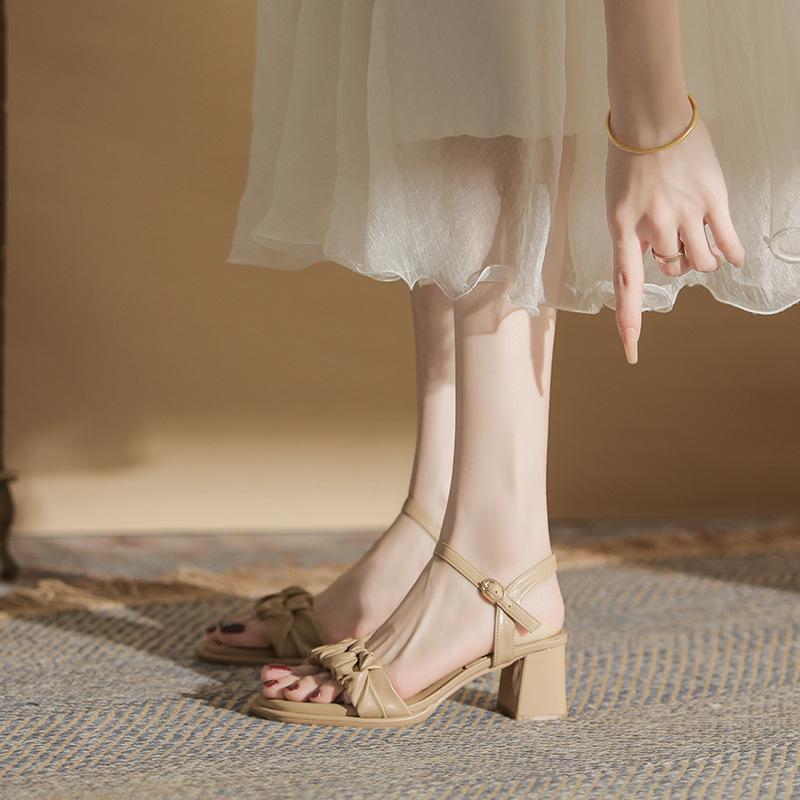 Модные сандалии на высоком каблуке из мягкой плиссированной кожи женские однотонные sandalias de mujer лето 2025 женские элегантные летние туфли sandales