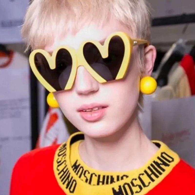 Fashion New Peach Heart Sunglasses Female Trend Personality Party Large Frame Sun Glasses Street Photo Eyelasses
