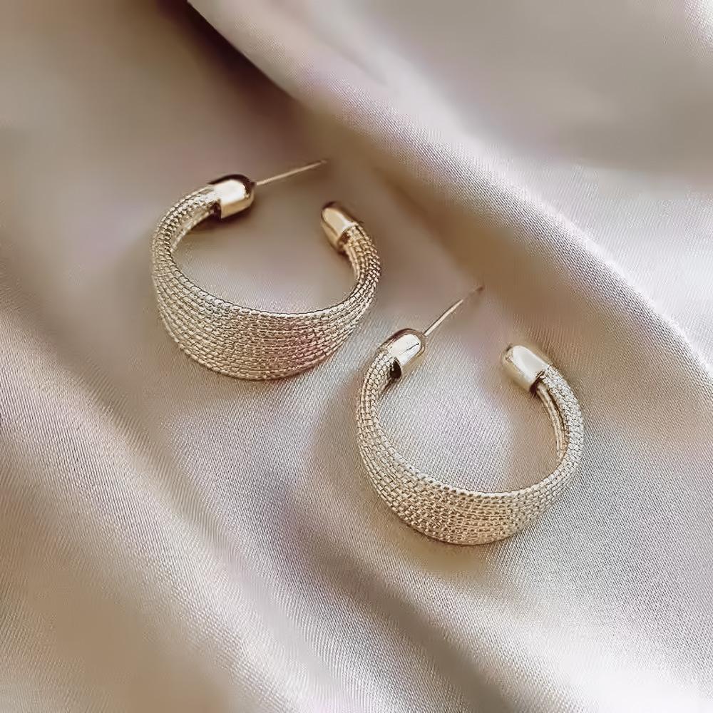 Серьги-пусеты из простого серебристого металла 'Серебряная игла'