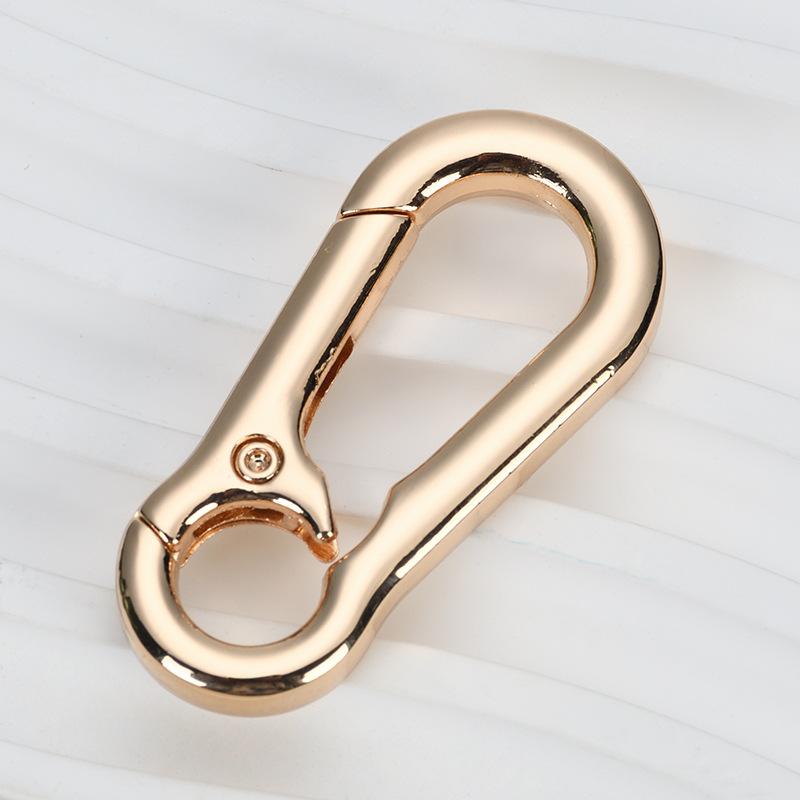 Premium Safety Mountaineering Buckle Creative Car Keychain Men's Waist Hanging Anti-Lost Key Chain Metal Hook Buckle Small Gift