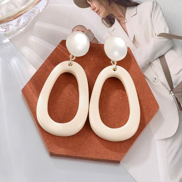 Женские серьги Акриловые серьги-подвески для женщин Геометрические серьги-кольца Большие висячие белые серьги Модные украшения