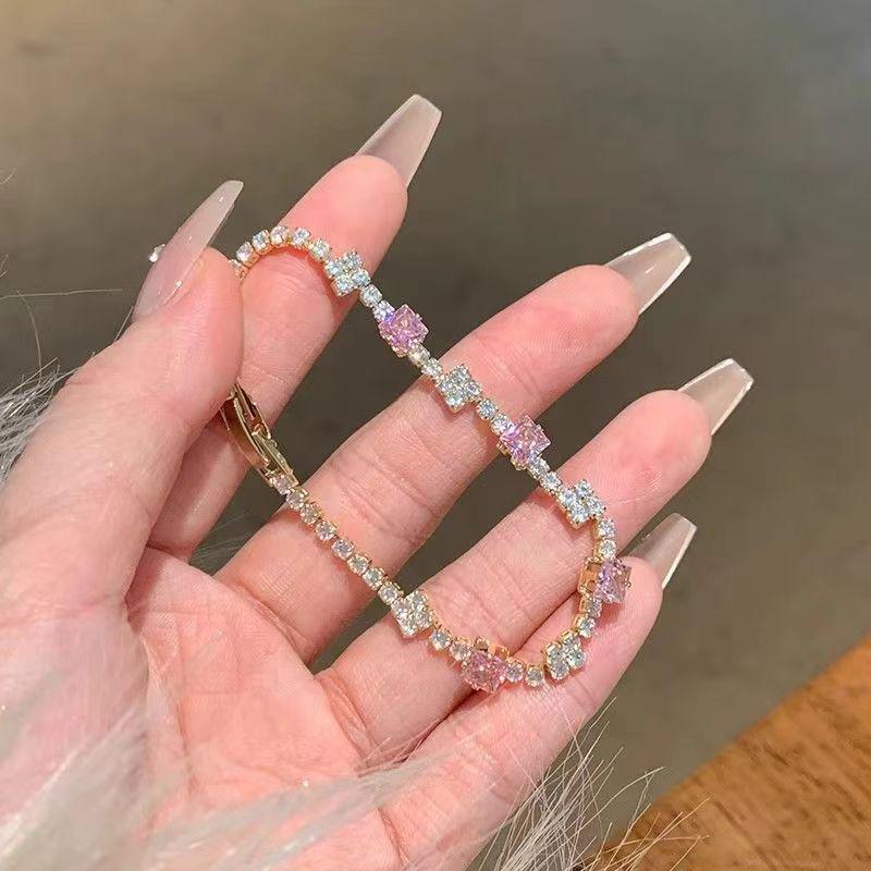 Элегантный цирконовый браслет для женщин - Роскошный, изысканный, кристальный дизайн, браслет с изысканным штрихом.