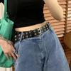 Винтажный полый панк-стиль повседневный женский модный ремень с двойным рядом звездных заклепок и пряжкой
