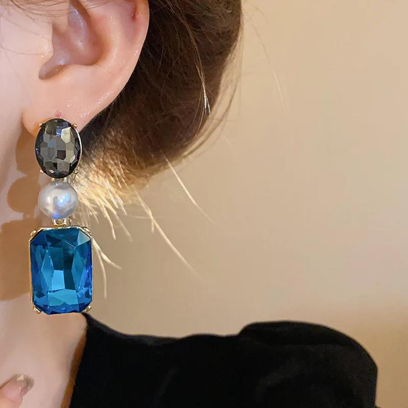 Набор из 3 предметов Французская легкая роскошь Циркон для женщин Капля воды Стразы Жемчужное ожерелье Модные аксессуары высокого класса Свадебные наборы