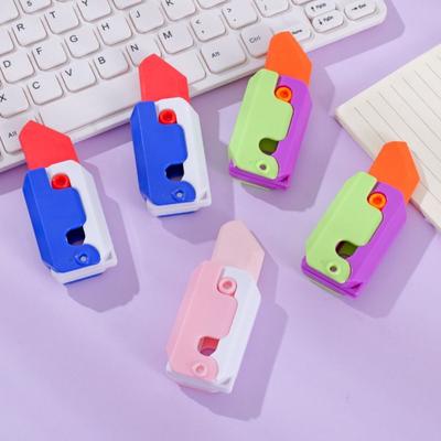 Детская забавная игрушка, мультяшный 3D гравитационный ластик, милый ластик в форме редьки, 3D ластик для карандашей, ластик для студентов