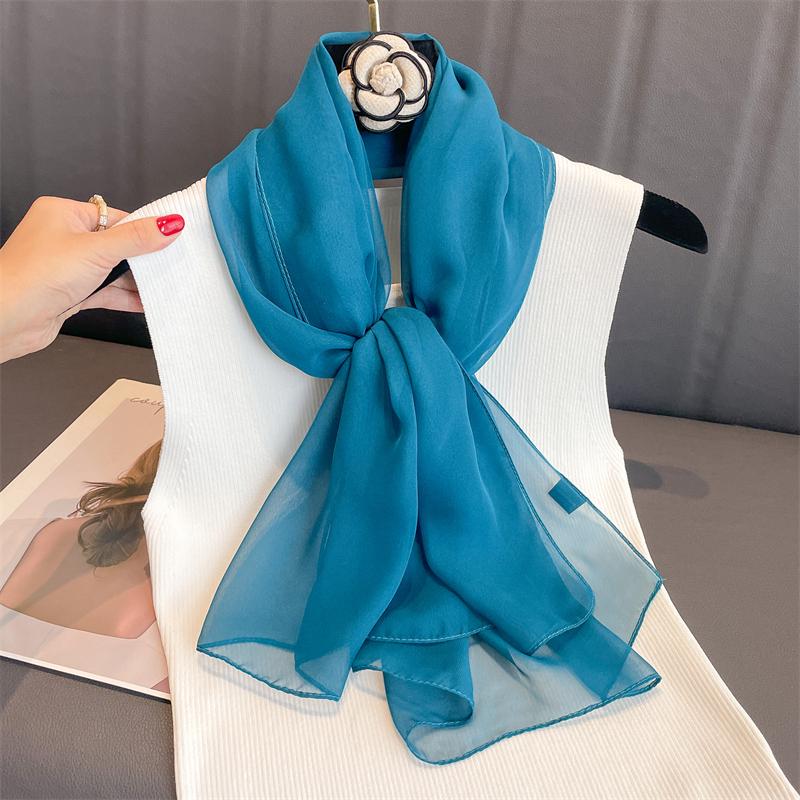 New Fashion Summer Women Soild Color Beach Scarf Silk Shawls Headband Female Headband Wraps Sunscreen Hijab Wholesale