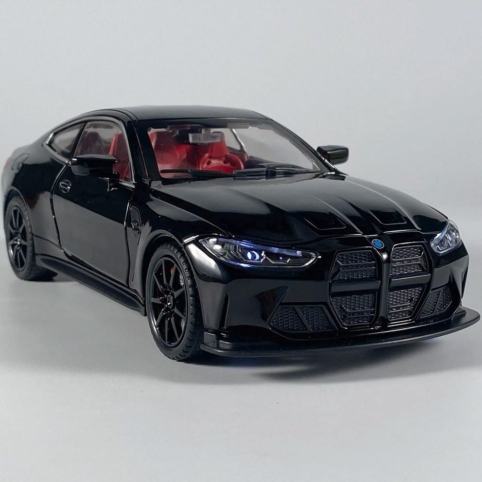 Майка 1:Модель автомобиля BMW M4 из литого сплава, масштаб 1/24 - Премиальная коллекционная фигурка для демонстрации (белый)