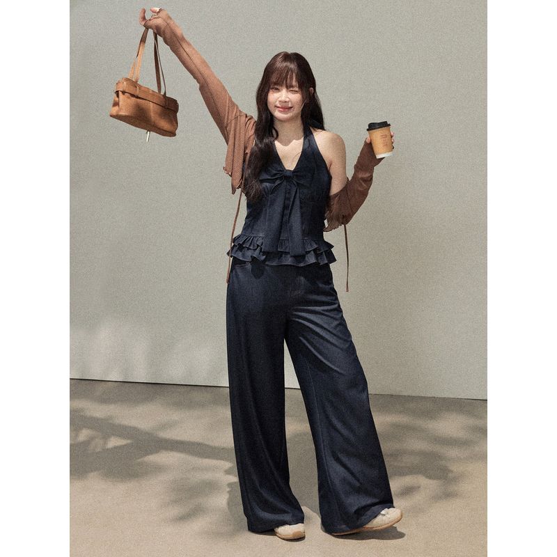 Early Spring Plus-Size Women's Clothing for Chubby Girls, Slimming Outfit, Fashionable Street-Style Halter Top and High-Waisted Jeans