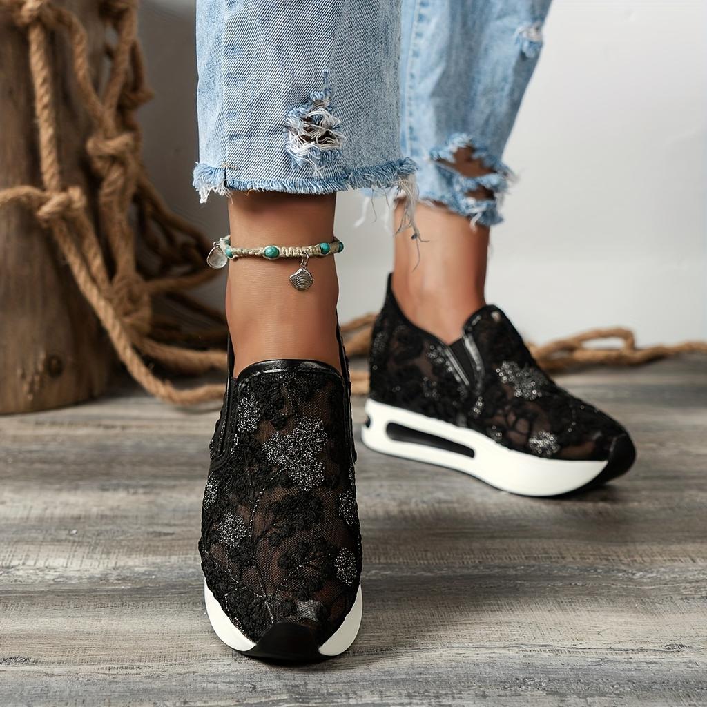 Женские туфли на платформе с кружевом и цветочным принтом, повседневные туфли без шнуровки, увеличивающие рост, универсальные низкие туфли