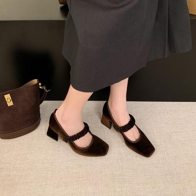 2025 ранняя весна и осень новые французские ретро туфли Мэри Джейн на толстом каблуке с квадратным носком, с мелким вырезом, с нежным темпераментом вечерний бриз, одинарные туфли