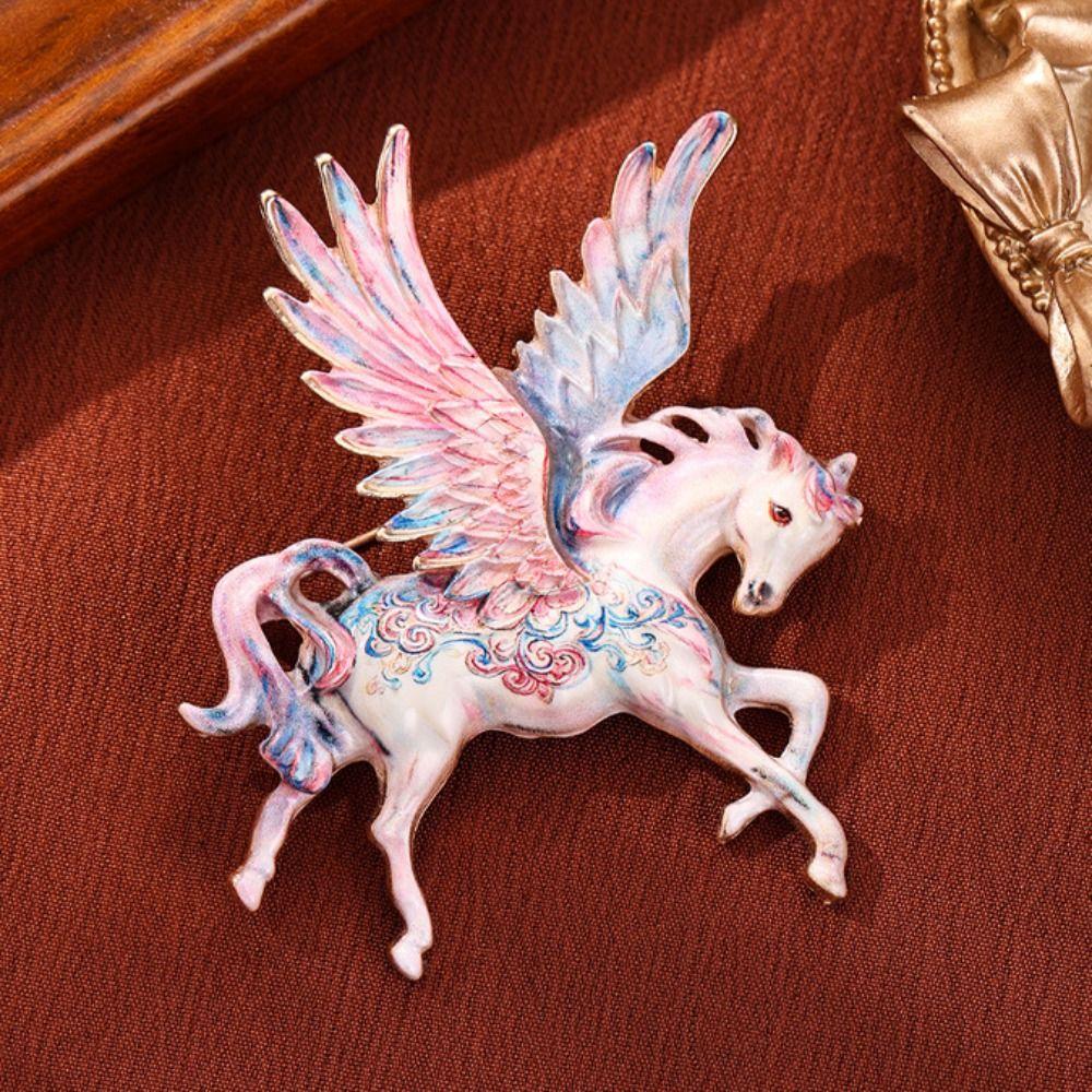 Vintage Pegasus Brooch Alloy Brooch Pins Hot Animal Lapel Pin  Cultural Art