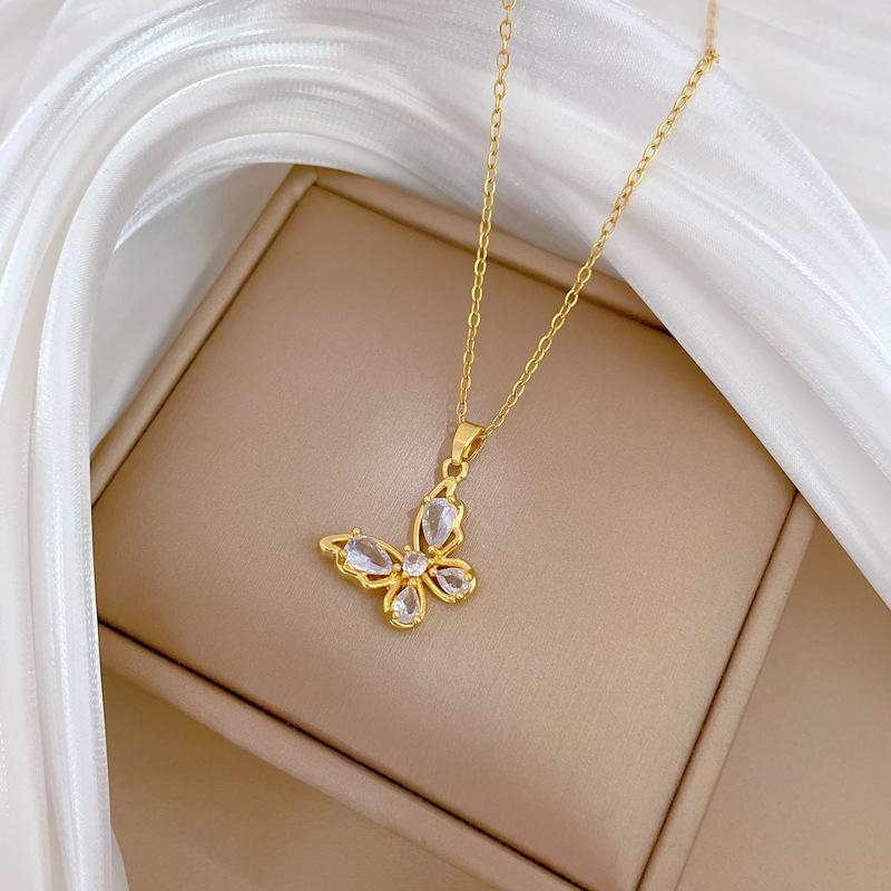 Ожерелье с подвеской в виде бабочки из белого циркония для женщин