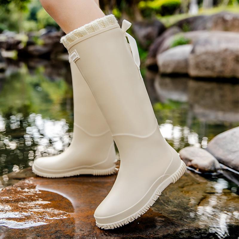 Women's Medium and High Rain Shoes Rain Boots Waterproof, Non-slip and Warm Fishing Work Four-season Boots Takeaway Rubber Shoes Water Boots