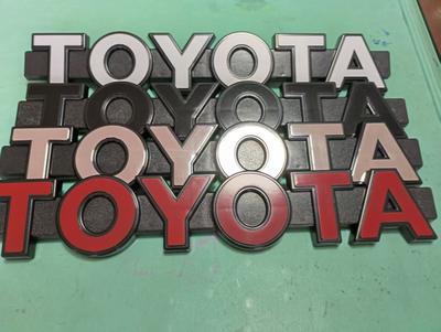 1 шт. 38x6,5x1,5 см Совместимо с Toyota Wildlander, RAV4, Camry, Land Cruiser, RAV4 Передняя решетка TOYOTA Ретро-эмблема
