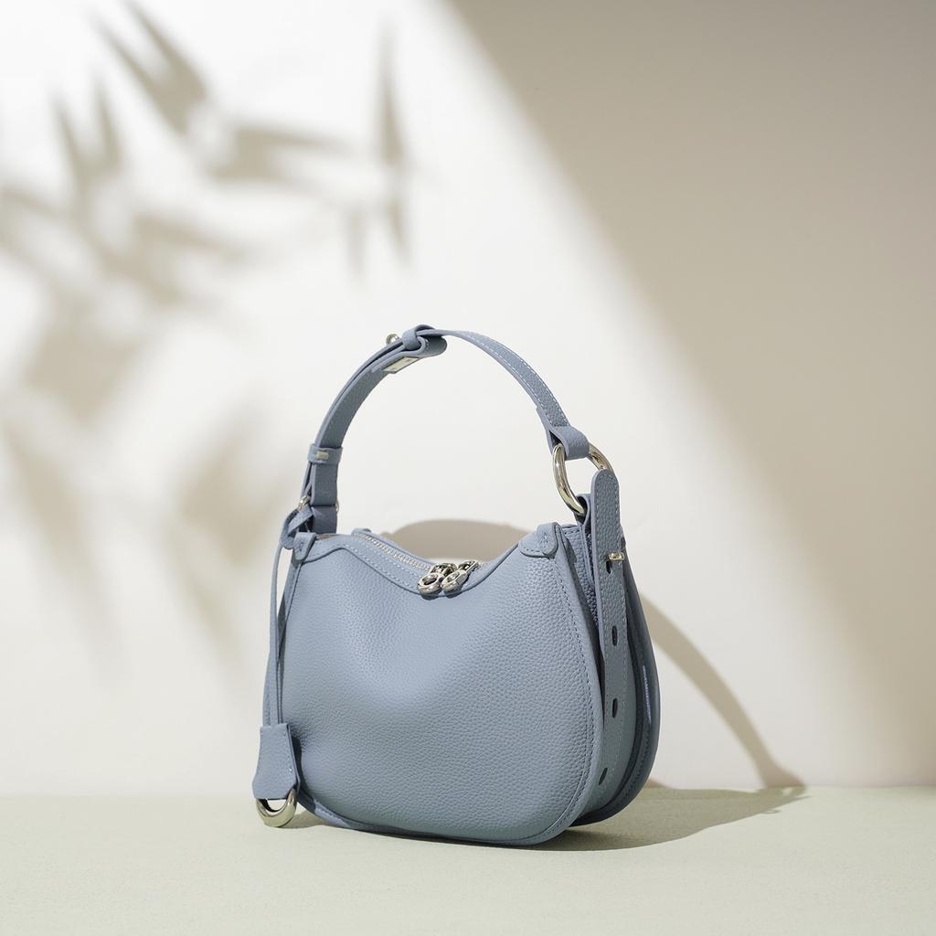 Premium Spring and Summer Shoulder Bag Crossbody Bag Women's Large Capacity Simple Commuter Handheld