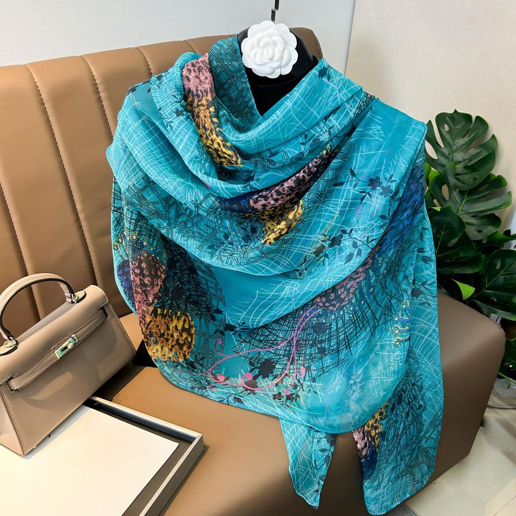 180*135cm Summer Silk Scarf Women Outdoor Shawl Bandanna Foulard Female Beach Fashion Luxury Oversized Shawl Head Hijab Wrap