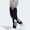 adidas Спортивные брюки Originals с большим трилистником, большим логотипом и манжетами по краю, мужские брюки черного цвета FM9896