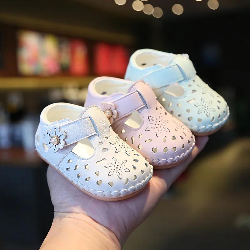 Модные детские удобные нескользящие милые сандалии с открытой пяткой с мягкой дышащей подошвой для девочек-малышей принцесса одинарные туфли