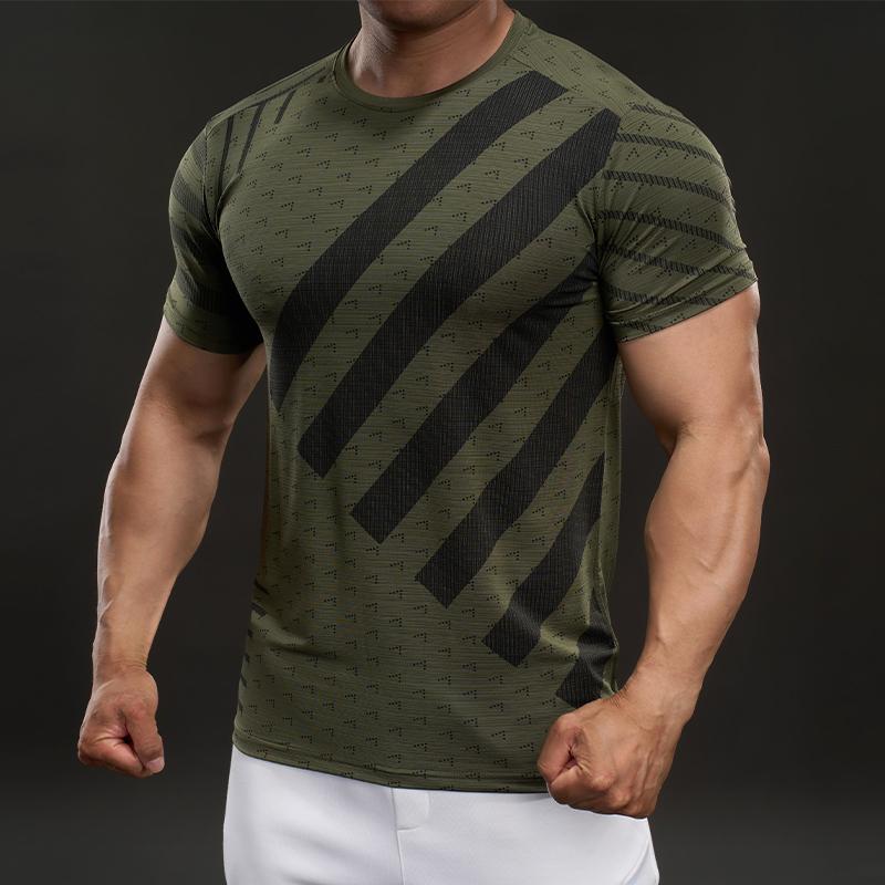 5868052 Лето 2025 Американский кэжуал Модная спортивная приталенная эластичная футболка для фитнеса и активного отдыха Мужская