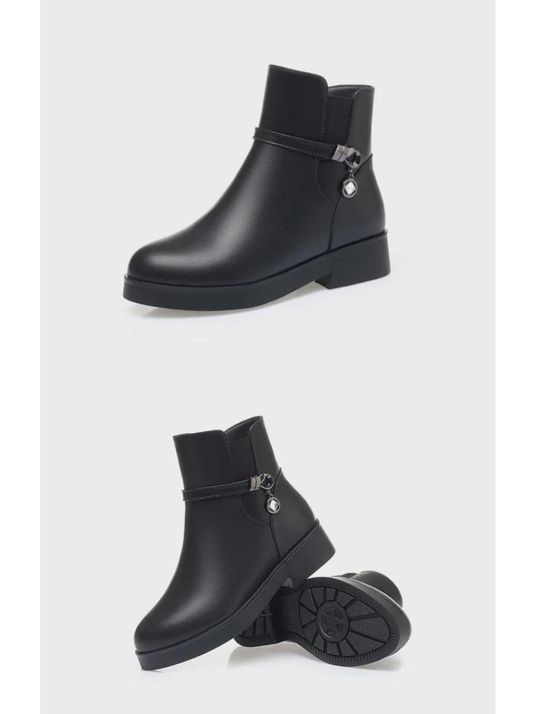 Women's Winter Flat Boots: Thick-Heeled Cowhide with Warm Velvet for Middle-Aged & Elderly