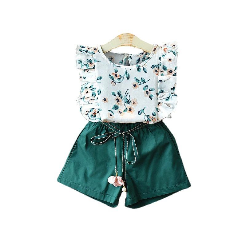 Летний комплект из двух предметов: топ с цветочным принтом и рукавами-крылышками + свободные однотонные шорты для девочек