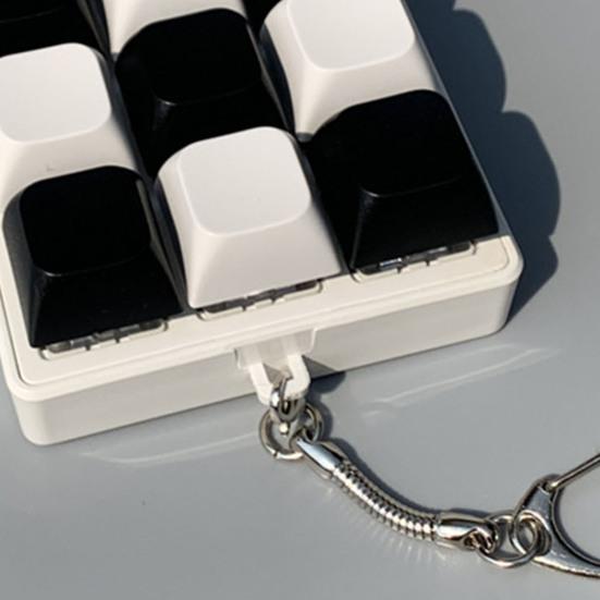 Black White Keyboard Fidget Toy Stress Anxiety Relief 9 Keys Keyboard Clicker Keychain Decompression Button Sensory Toy