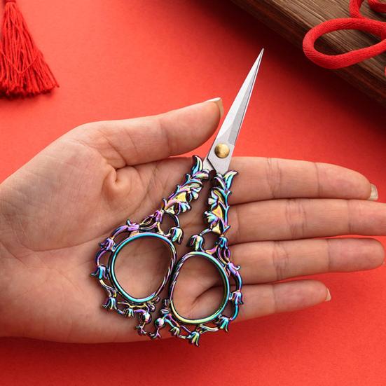 Vintage Carved Flower Scissors Heavy Duty Stainless Steel Sharp Blade Multipurpose Tailor Scissors DIY Embroidery Arts Crafts Crochet Yarn Scissors