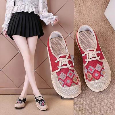 Новые старые пекинские тканевые туфли с вышивкой, женские туфли, нескользящая мягкая подошва, туфли для мам среднего и пожилого возраста, ретро этнический стиль, на плоской подошве, одинарные с