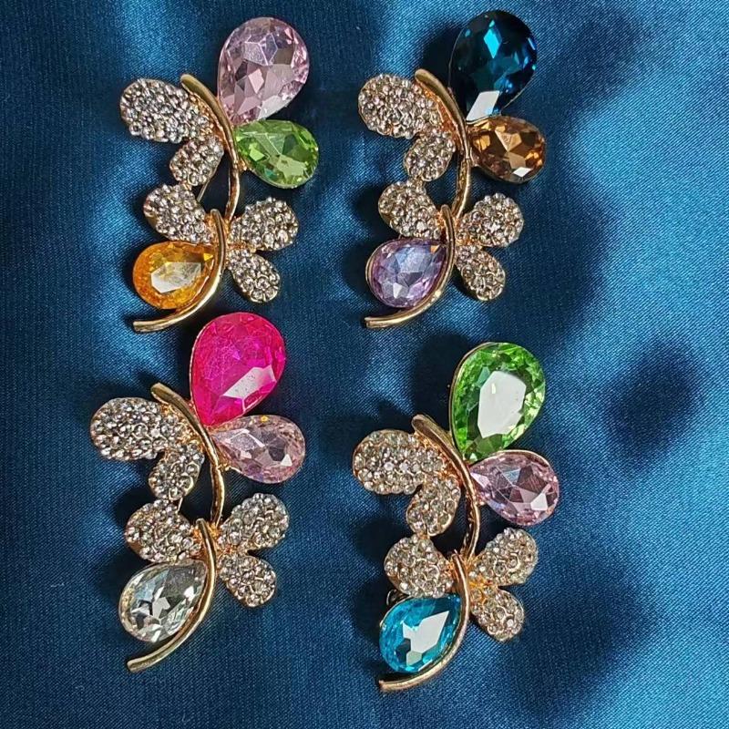 Brooch High-End Niche Silk Scarf Buckle Alloy Diamond Coat Pearl Corsage Pin Accessories