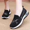 Женская летняя обувь, новые тканевые туфли в старом пекинском стиле, сетчатые дышащие и неустойчивые туфли для мамы, мягкая подошва, удобная повседневная обувь для женщин