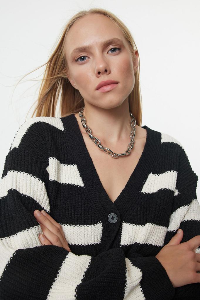 Women's Fashionable Stylish Cardigan Mink More Sustainable Wide Fit Soft Textured Knitwear Cardigan