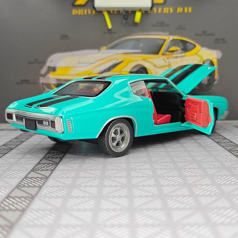 NEW 1:24 Chevrolet Chevelle 454 1970 Alloy Racing Car Model Sound and Light Pull Back Children's Toy Collectibles Birthday gift