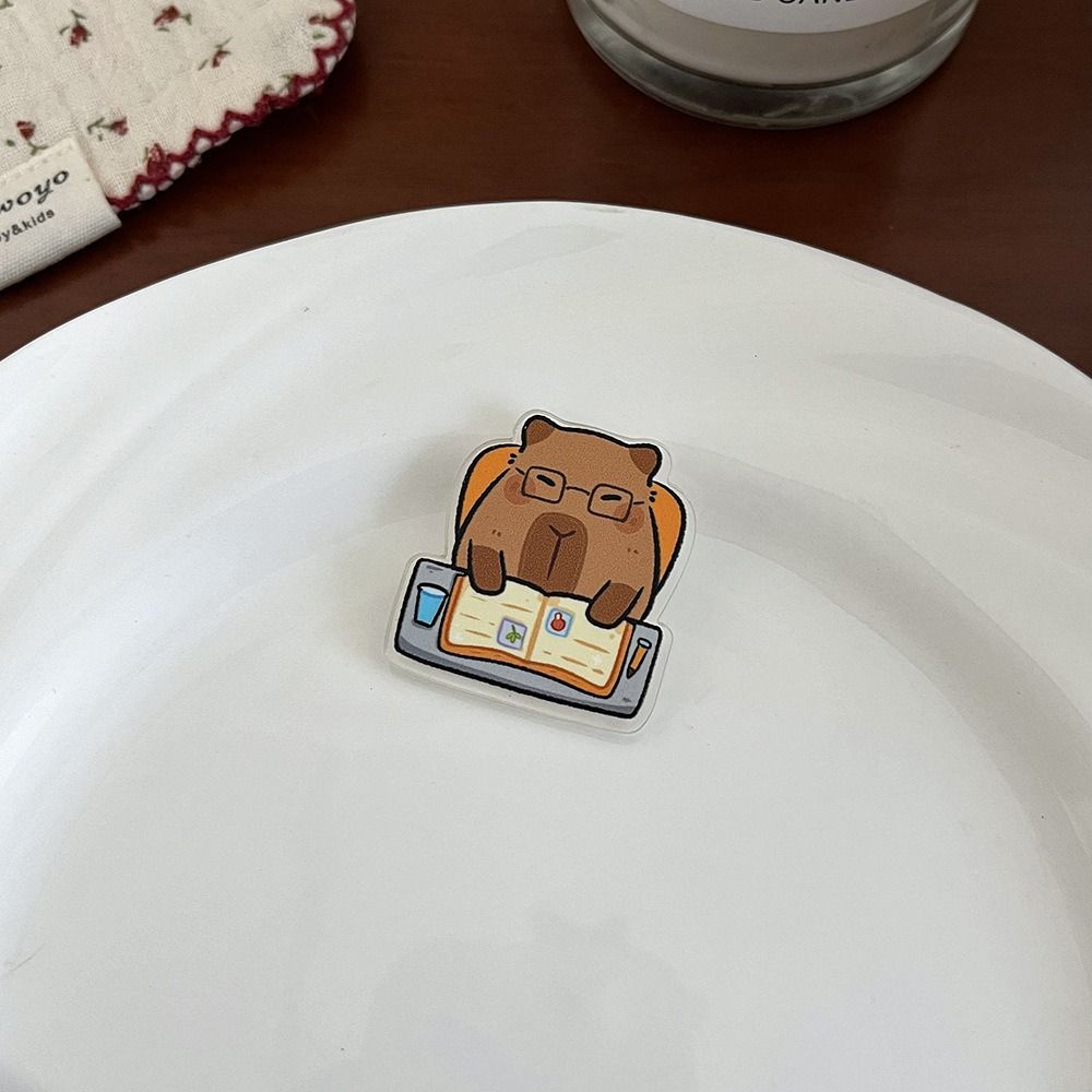 Симпатичная брошь-капибара для изучения, нагрудный значок-капибара, мультяшная акриловая булавка-капибара, украшение на рюкзак