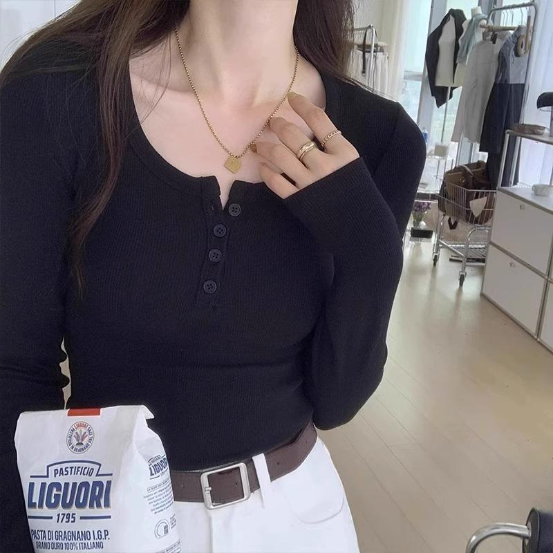 Chic Button Thread U-neck T-shirt for Women 2024 Spring and Autumn New Slim Long-sleeved Bottoming Shirt Short Low-neck Top