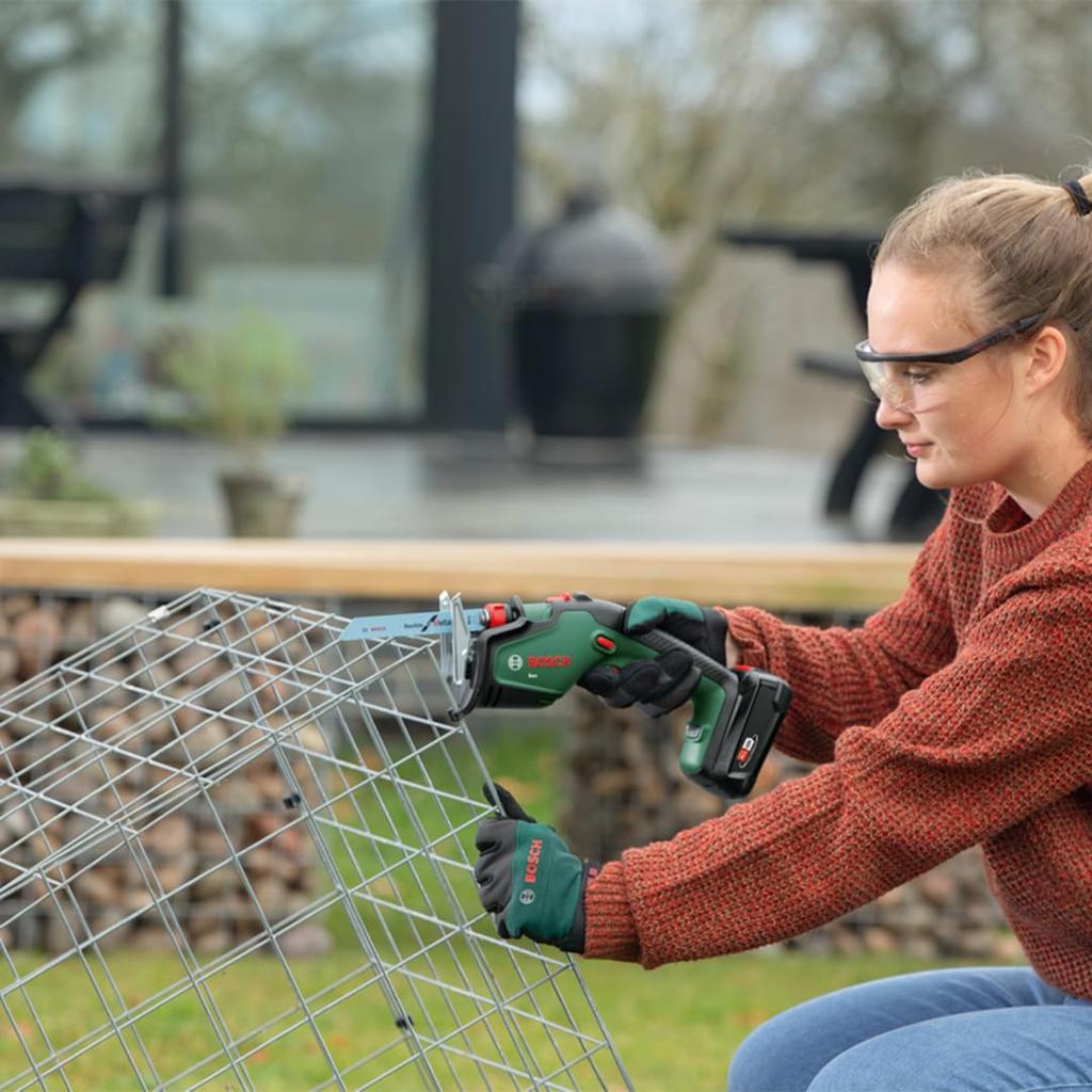 BOSCH Cordless Saw KEO118 (18V2.5Ah/Charger Included)