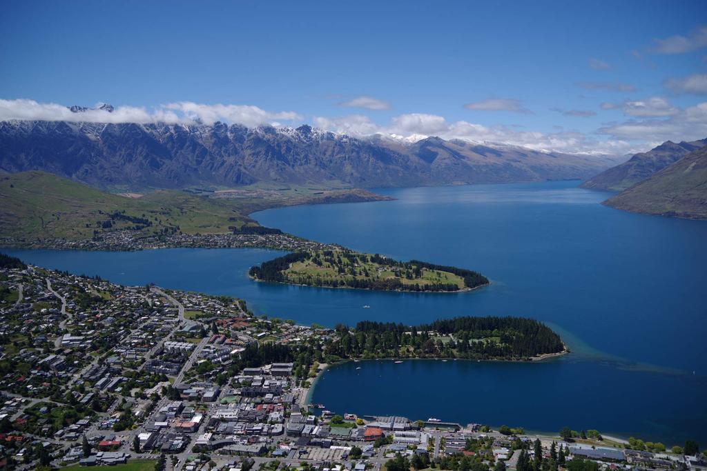 PENTAX HD FA DC WR Standard Zoom Lens with Full Depiction with AF and Ultrasonic Motor Performance HD SLR K Series Is Equipped with Image 21297