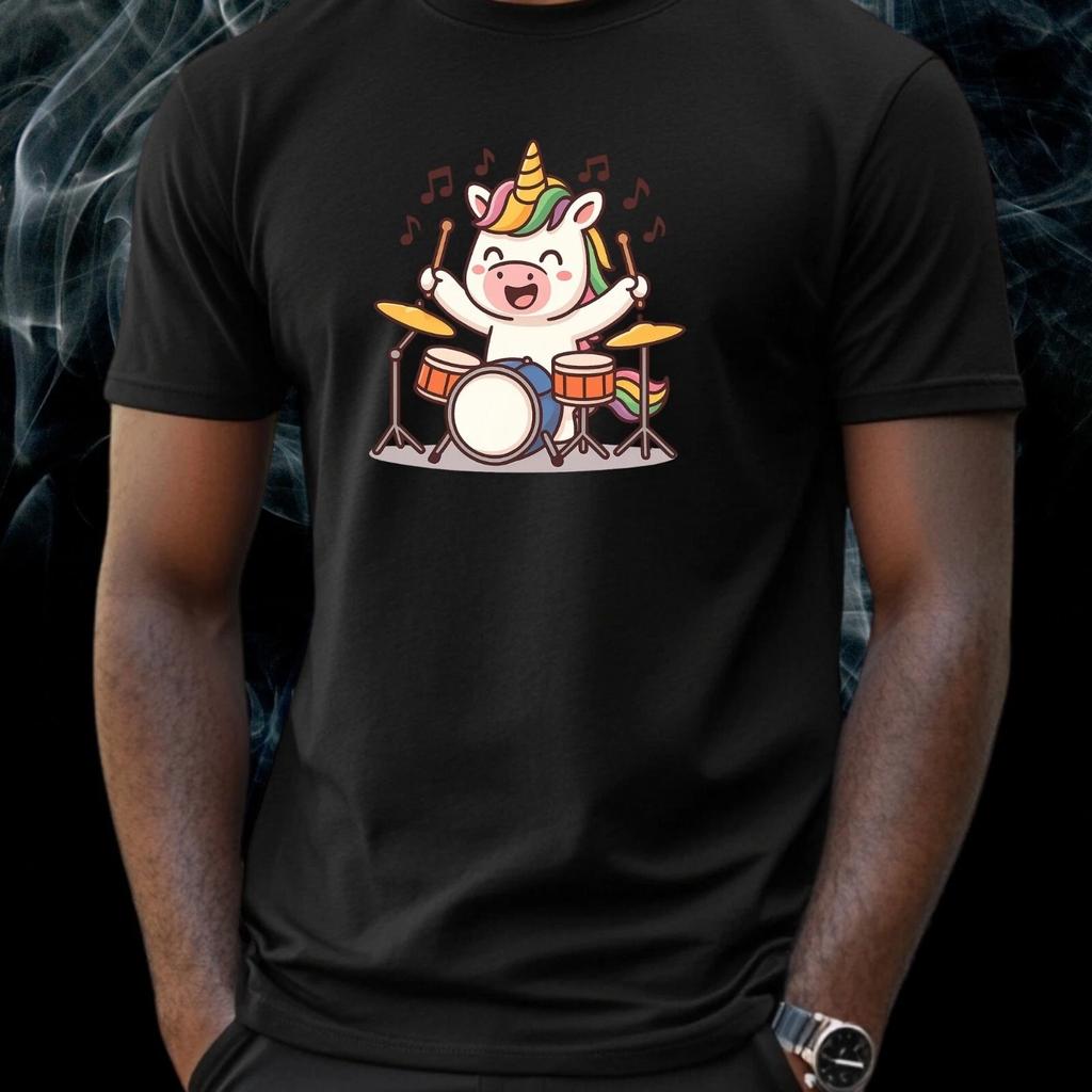 T-Shirt Einhorn spielt Schlagzeug–Buntes Funshirt für Musikfans,Lustiges Motve