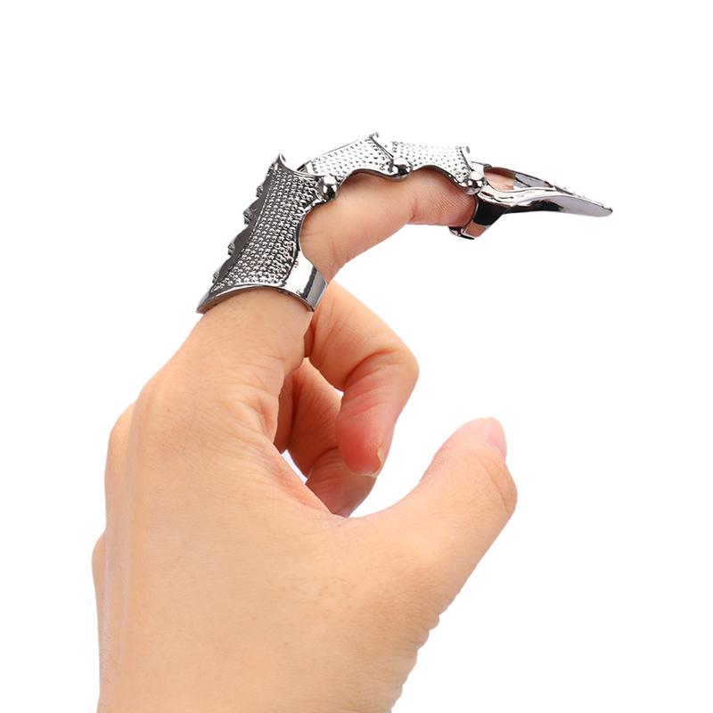 Панк-готический рок, прокрутка, суставная броня, металлическое кольцо на полный палец, золотое